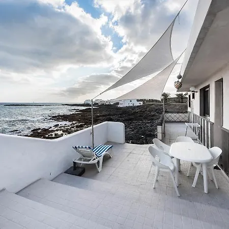 Holiday home Caracoles Costa Teguise
