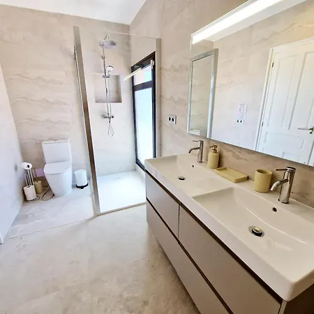 Casa Caracoles En Holiday home